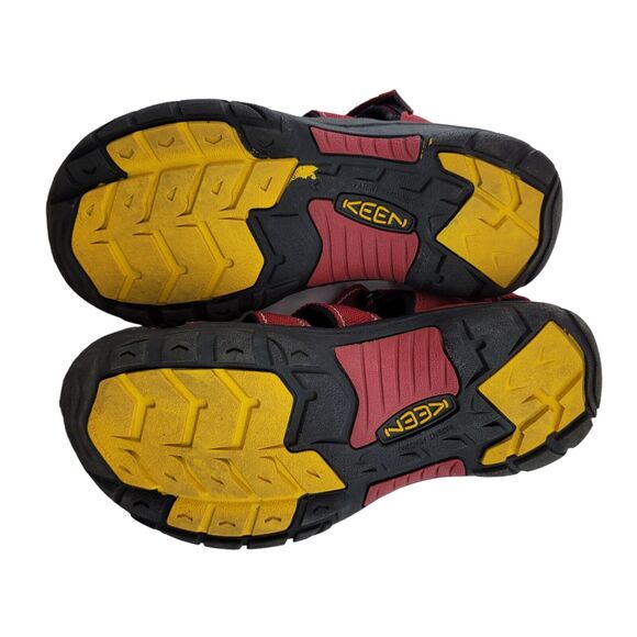 Keen Kids Sport Sandals Size 5 Newport Red Waterproof Closed‎ Toe Outdoor Hiking - Picture 7 of 8